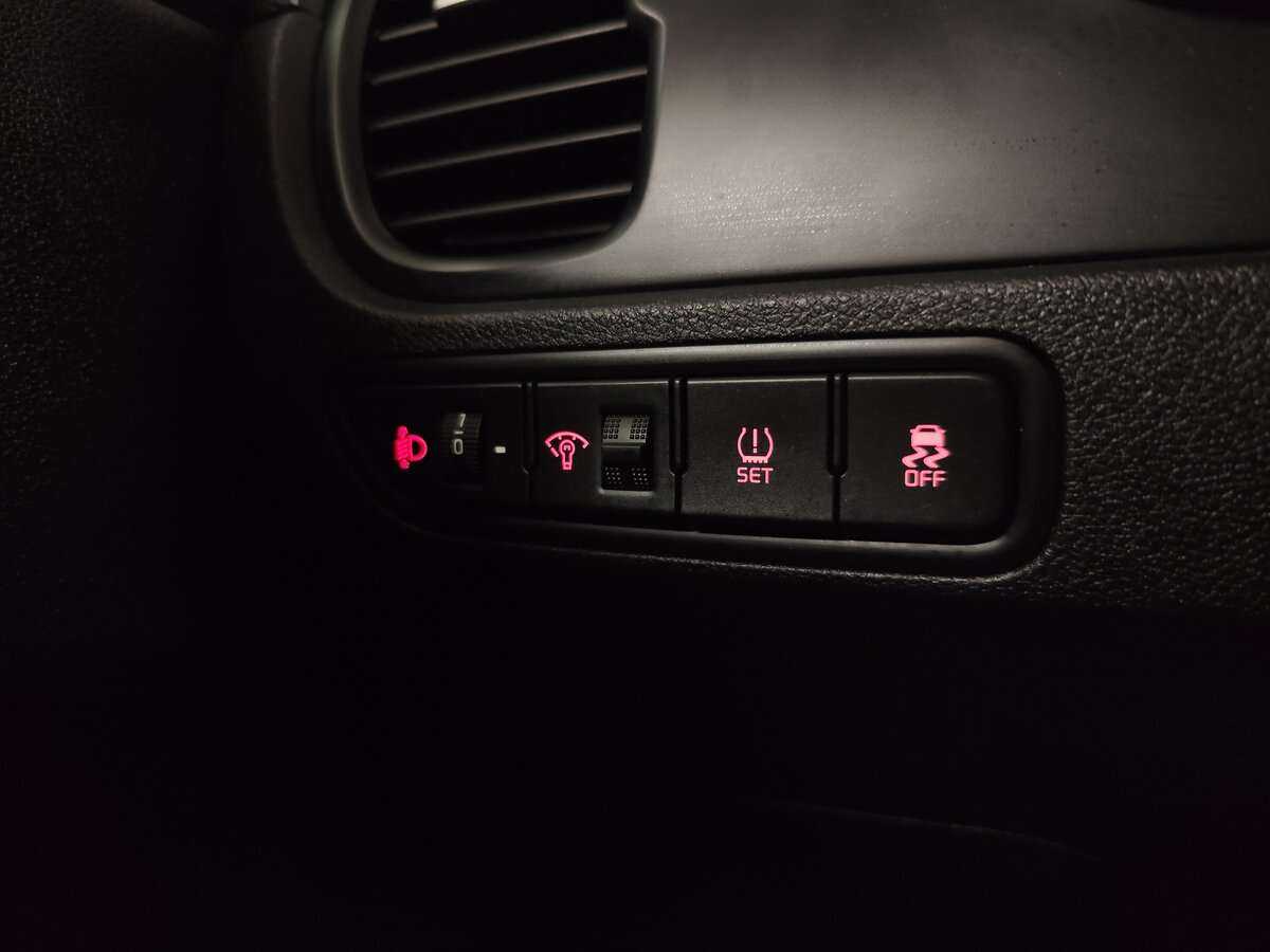 Купить Kia Rio X-Line, 2018, 222 000 км, фото №10