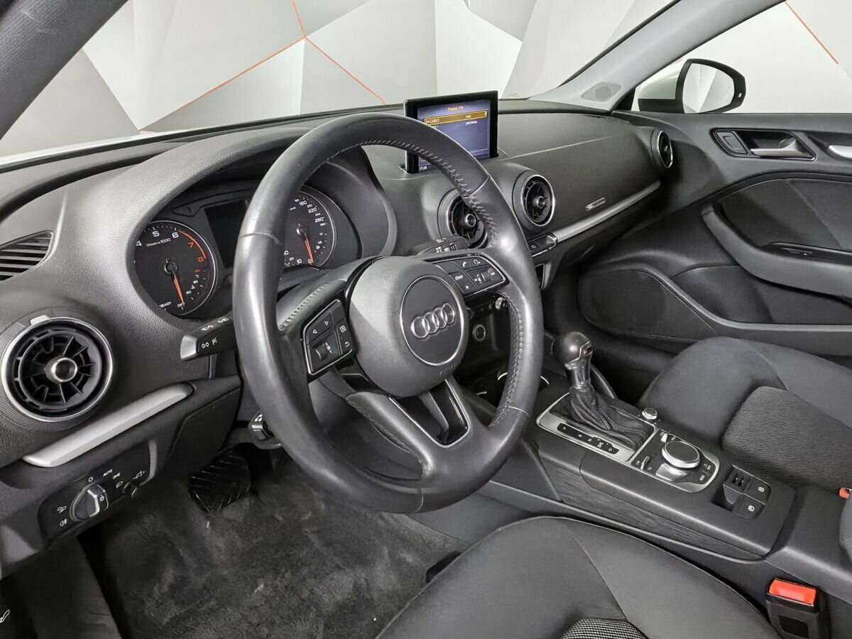 Купить Audi A3, 2019, 107 500 км, фото №14