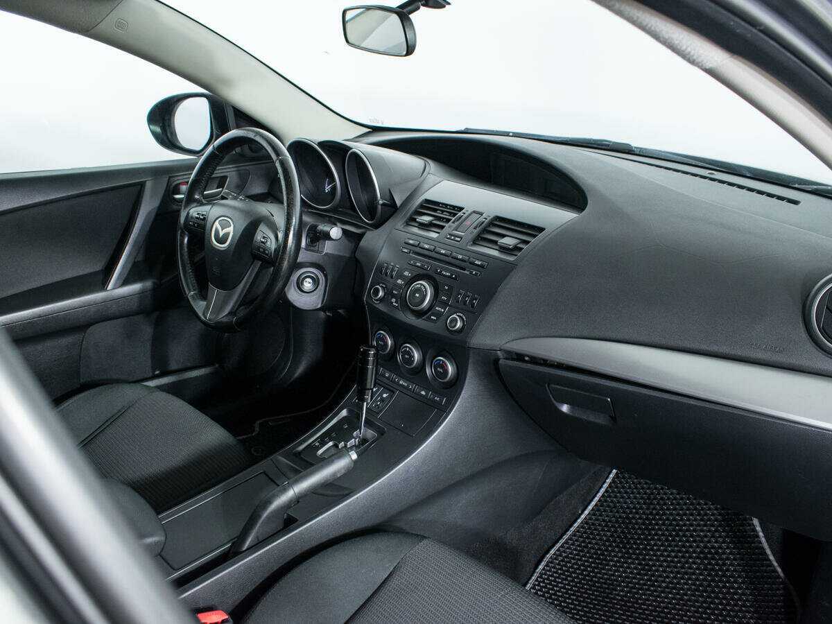 Купить Mazda 3, 2012, 230 000 км, фото №9