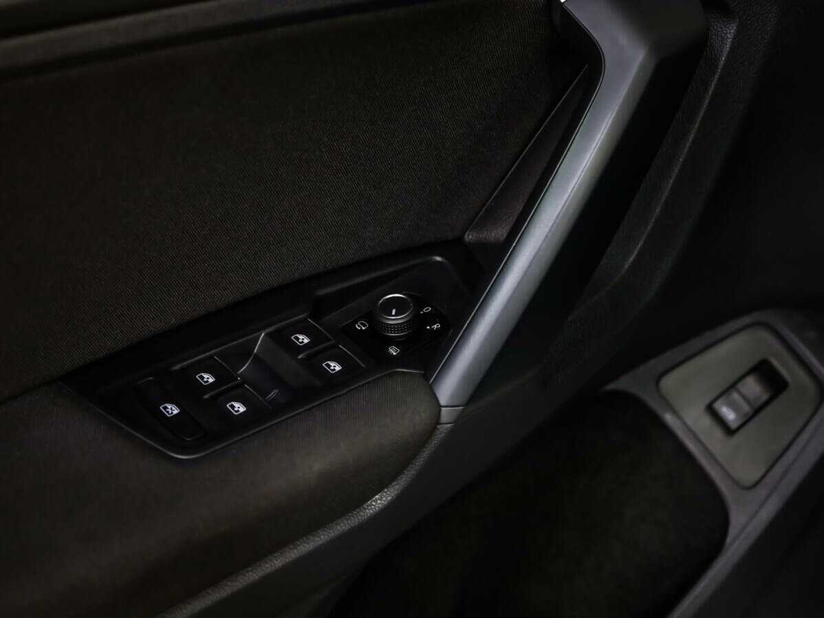 Купить Volkswagen Tiguan, 2019, 74 198 км, фото №16