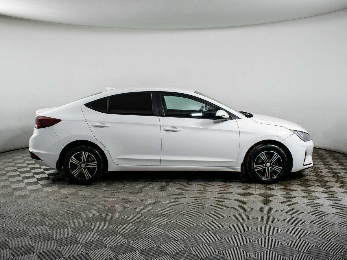 Купить Hyundai Elantra, 2019, 283 000 км, фото №4
