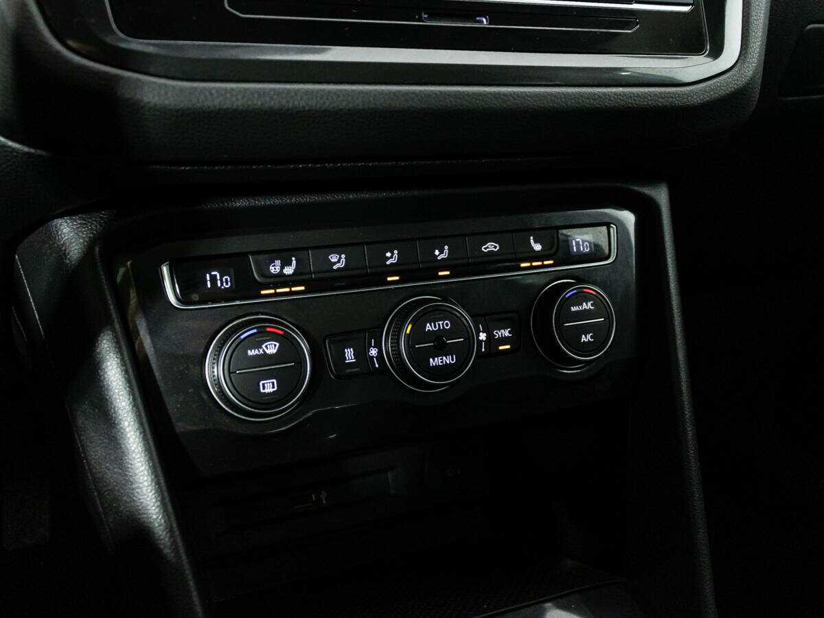 Купить Volkswagen Tiguan, 2018, 163 671 км, фото №16