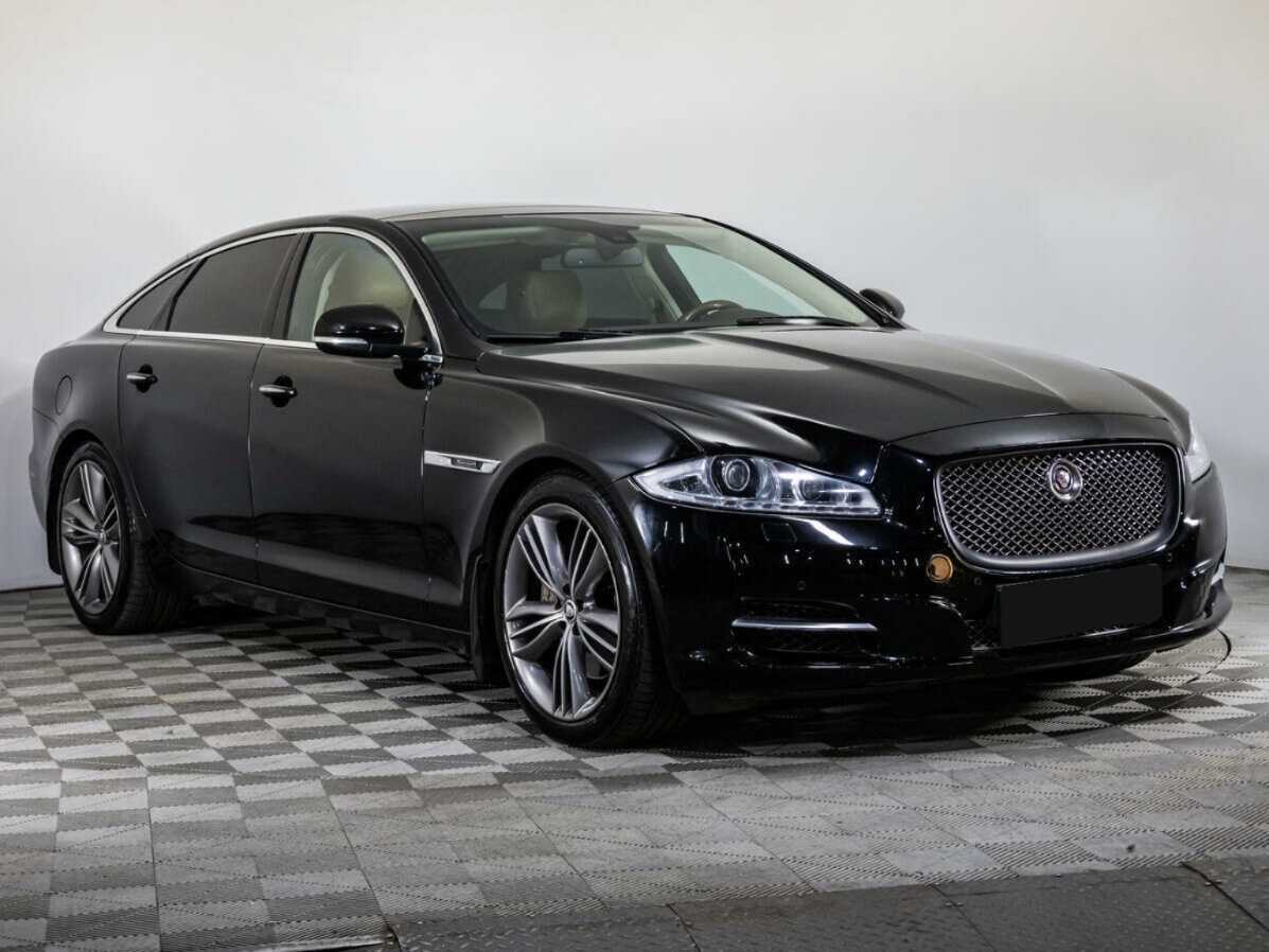 Jaguar XJ