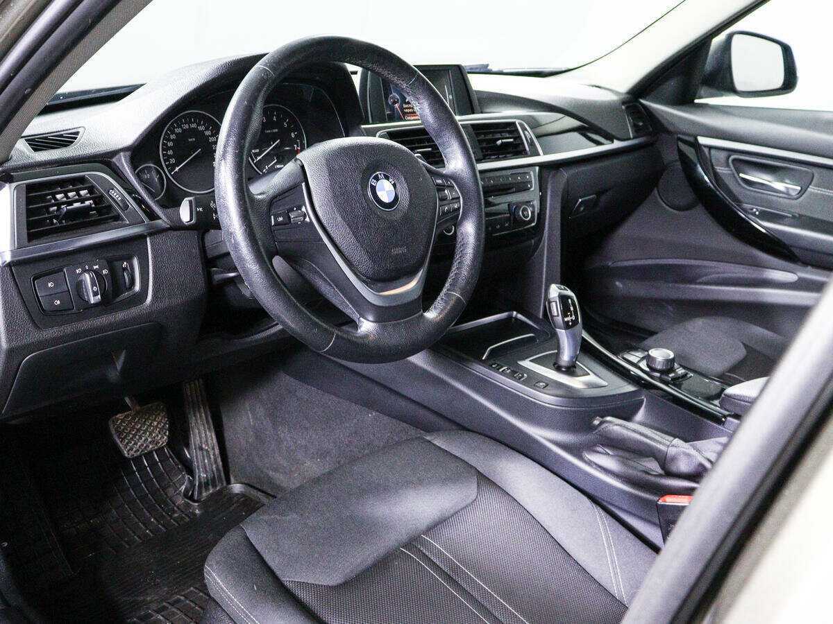 Купить BMW 3 серии 318i, 2017, 78 689 км, фото №11
