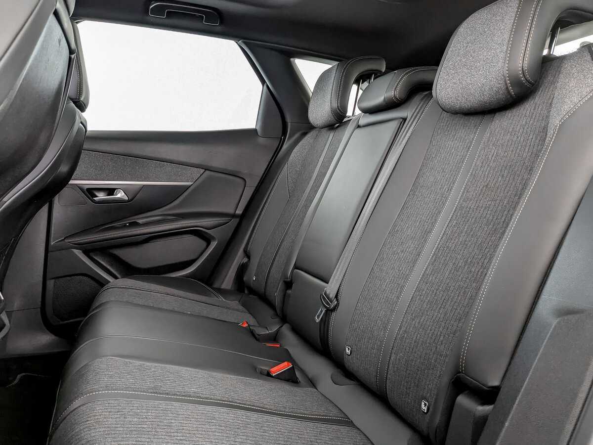 Купить Peugeot 3008, 2018, 106 782 км, фото №10