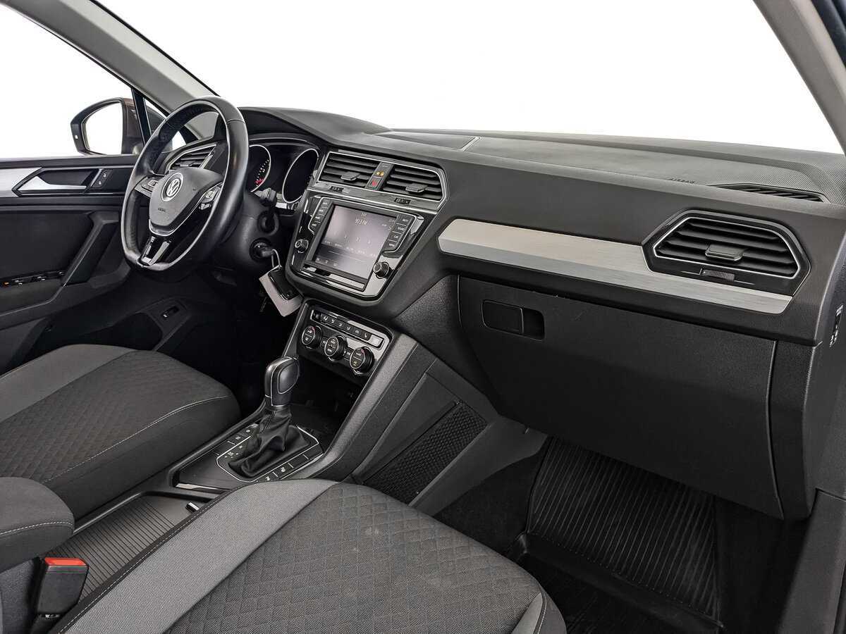Купить Volkswagen Tiguan, 2017, 70 084 км, фото №9