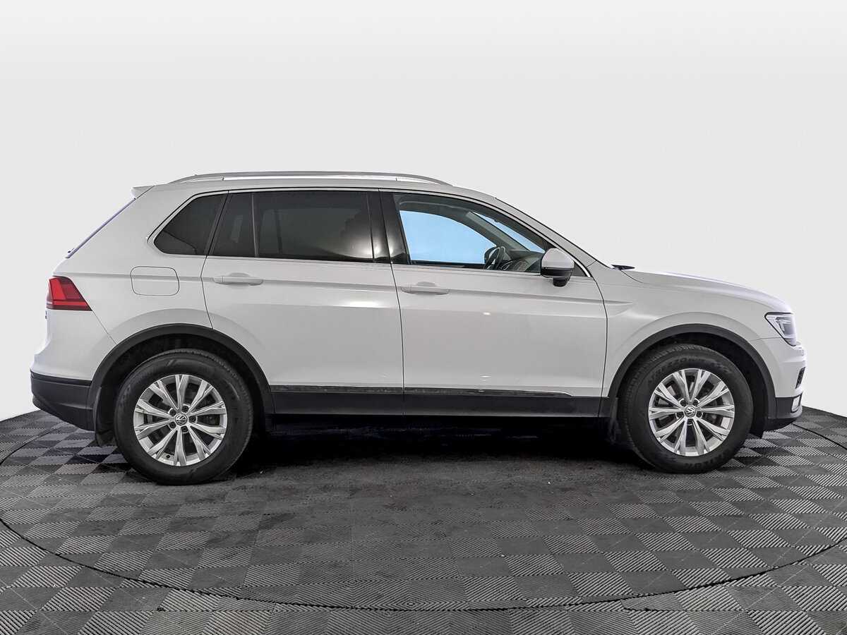 Купить Volkswagen Tiguan, 2017, 132 657 км, фото №4