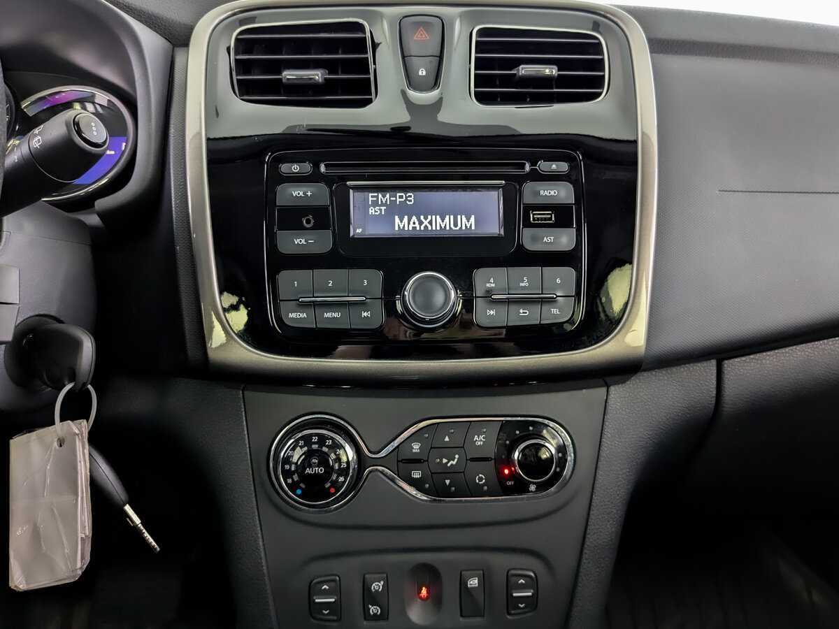 Купить Renault Sandero Stepway, 2016, 28 407 км, фото №13