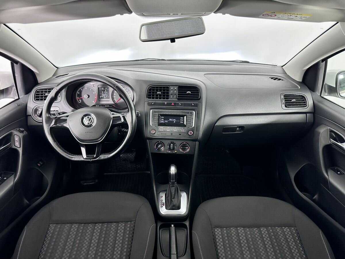 Купить Volkswagen Polo, 2016, 120 441 км, фото №9
