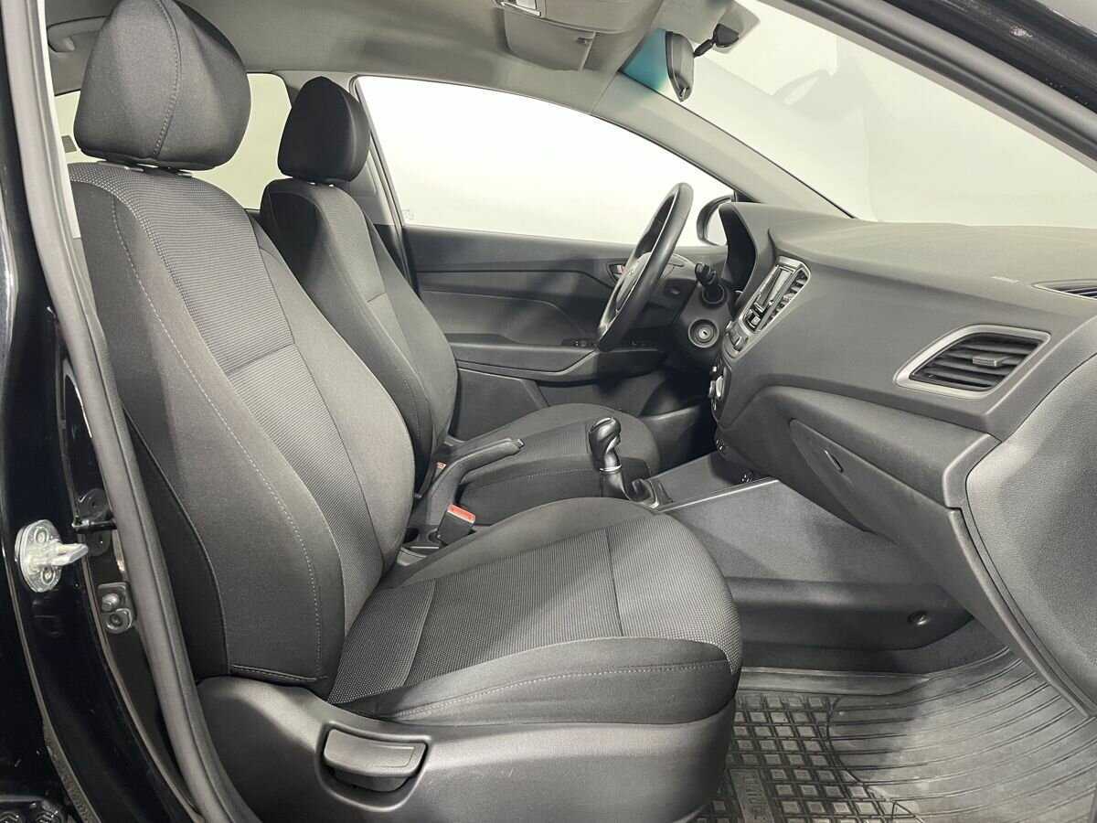 Купить Hyundai Solaris, 2017, 215 449 км, фото №14