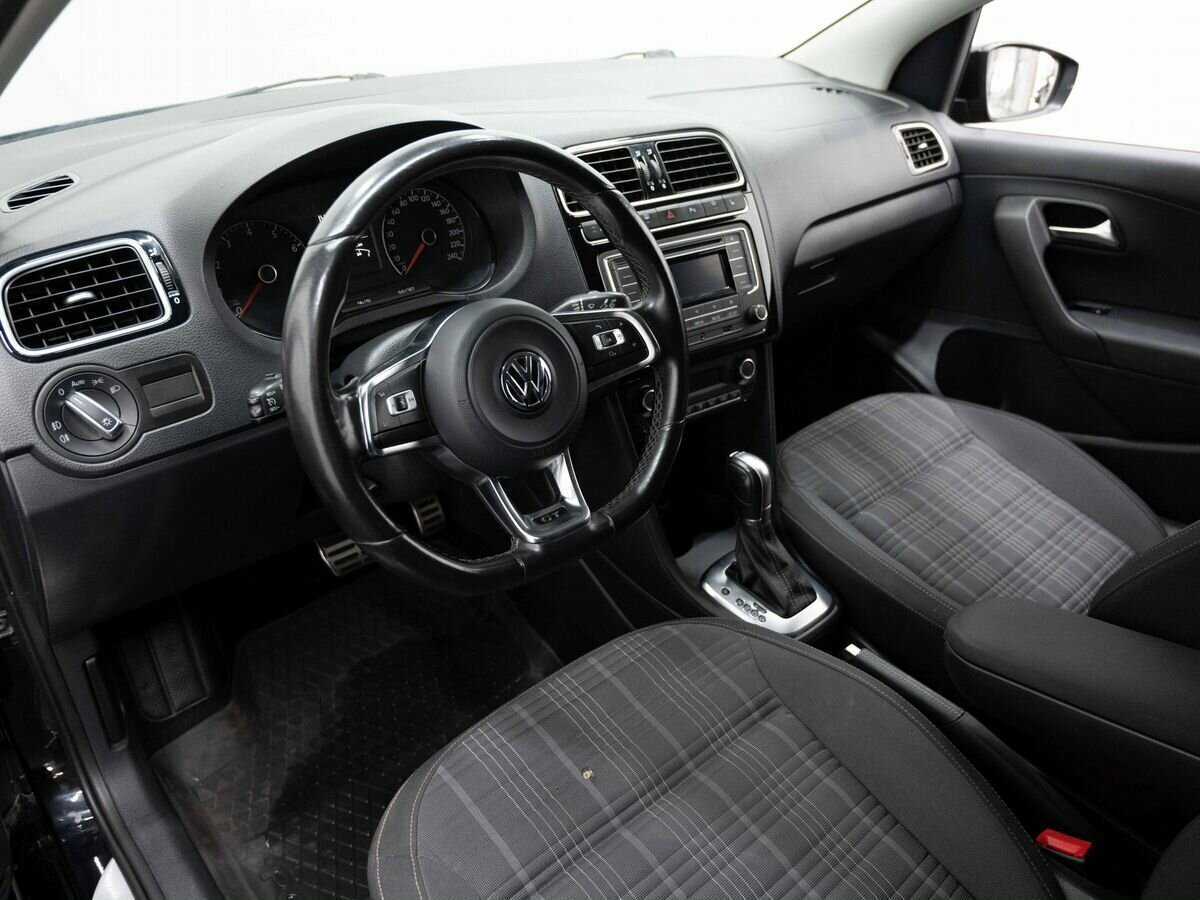 Купить Volkswagen Polo, 2016, 106 000 км, фото №7
