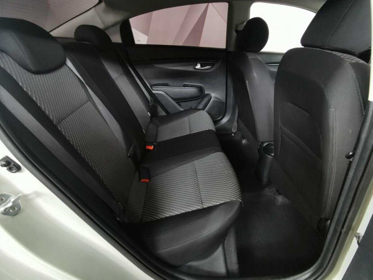 Купить Kia Rio, 2018, 293 216 км, фото №12