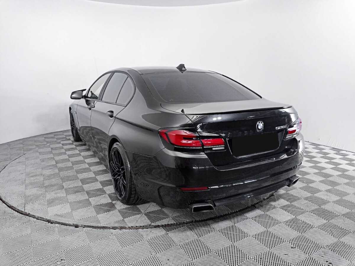 Купить BMW 5 серии 528i xDrive, 2012, 278 454 км, фото №6