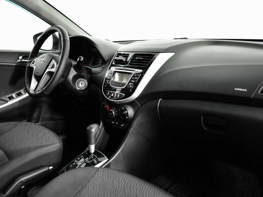 Купить Hyundai Solaris, 2013, 109 906 км, фото №9