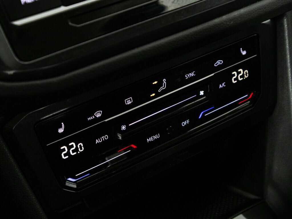 Купить Volkswagen Tiguan, 2021, 81 768 км, фото №16