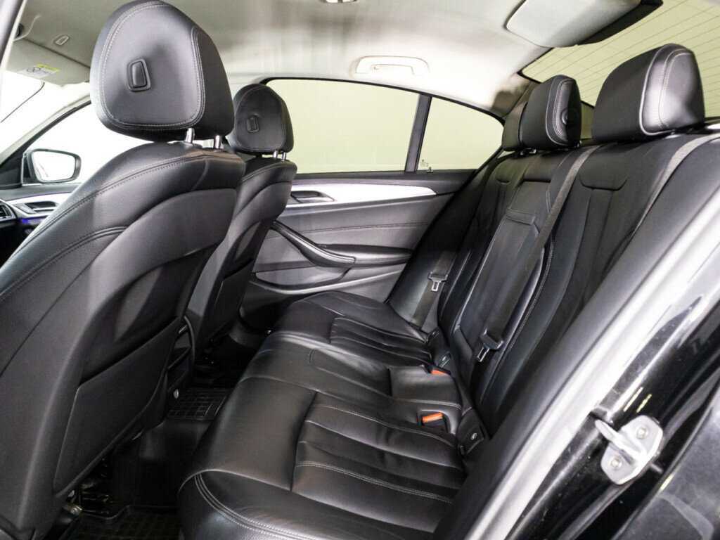 Купить BMW 5 серии 520d, 2018, 136 443 км, фото №10