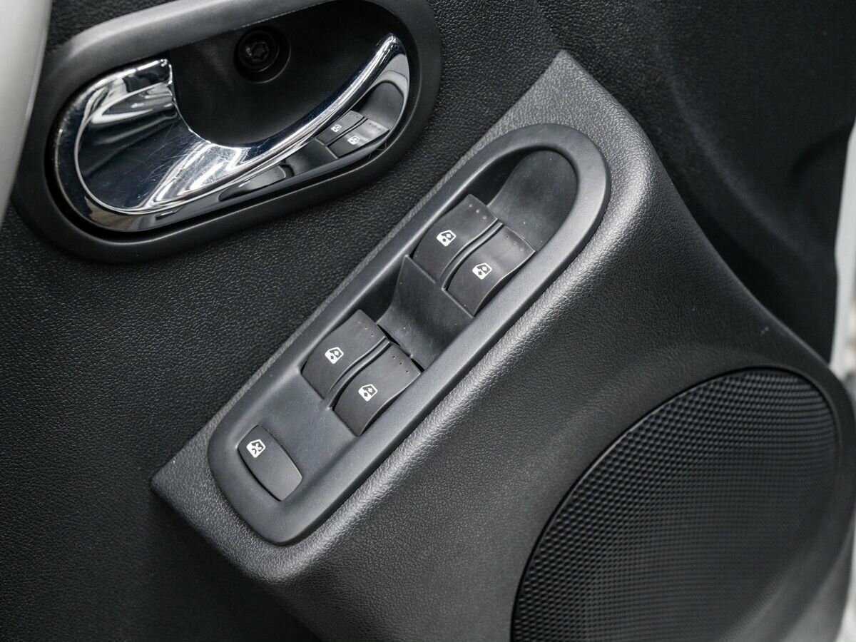 Купить Nissan Terrano, 2015, 130 000 км, фото №16