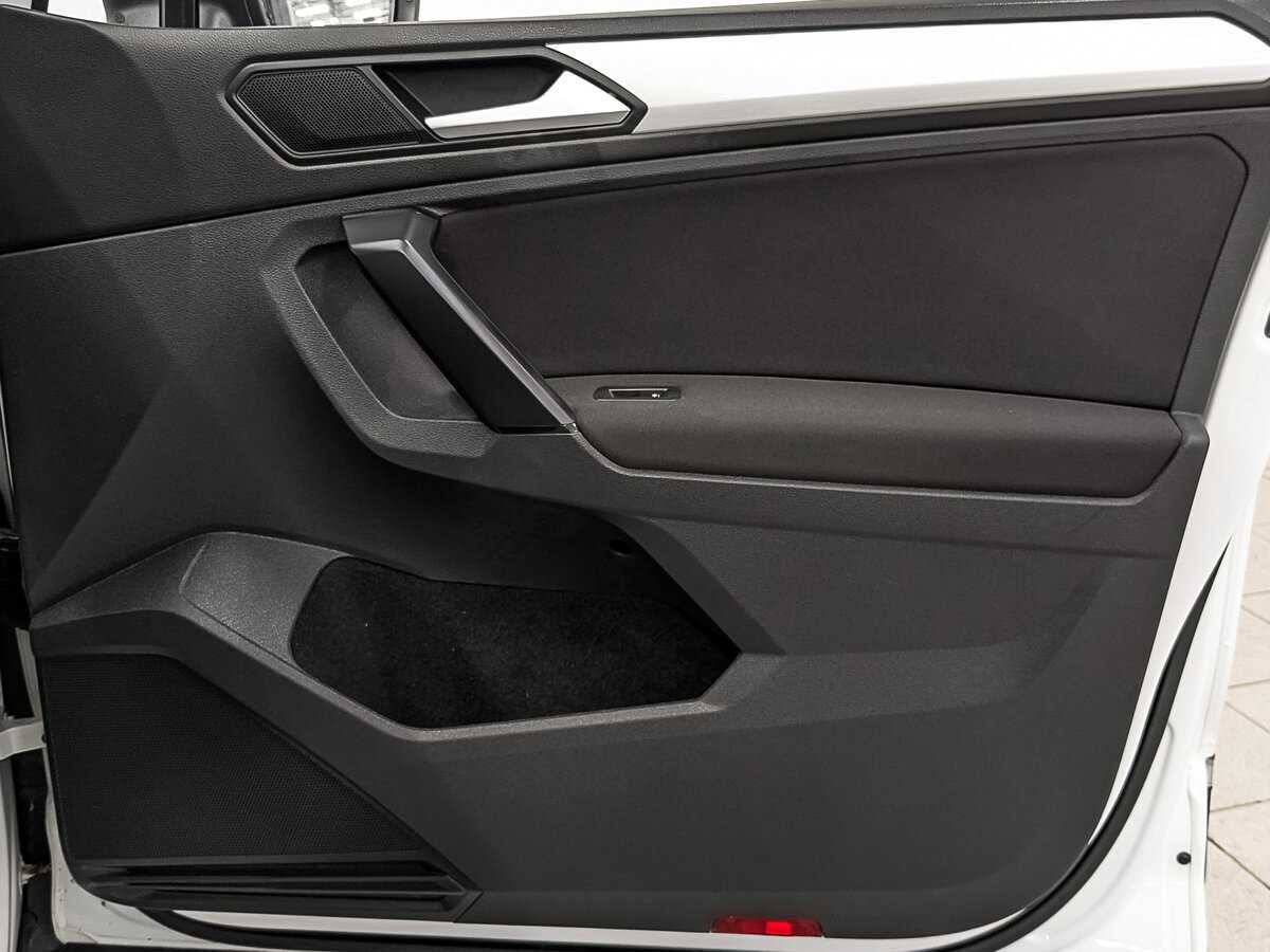 Купить Volkswagen Tiguan, 2021, 155 186 км, фото №23