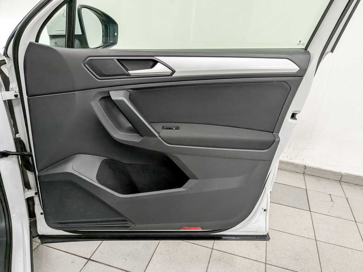 Купить Volkswagen Tiguan, 2021, 180 405 км, фото №21
