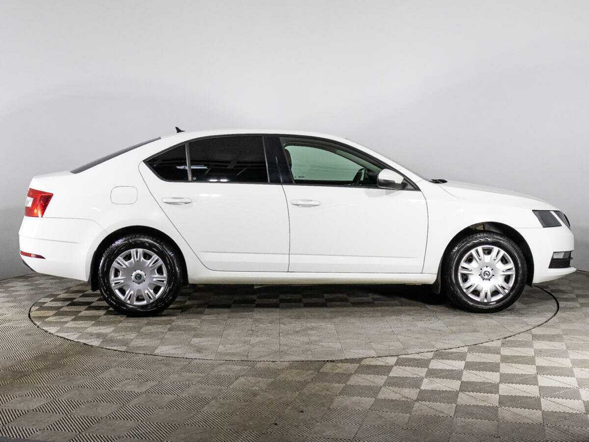 Купить Skoda Octavia, 2018, 137 000 км, фото №4