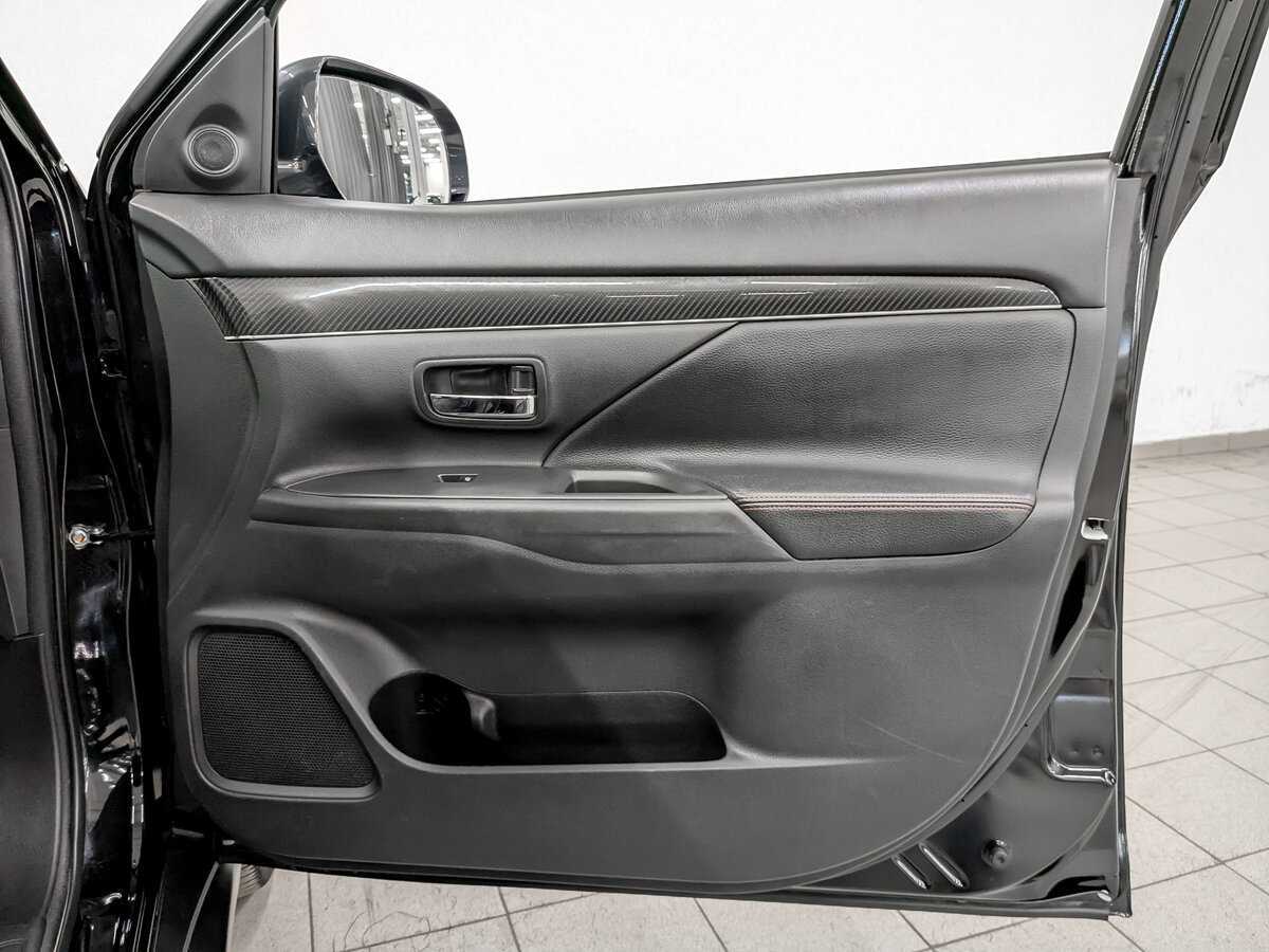Купить Mitsubishi Outlander, 2021, 58 345 км, фото №23