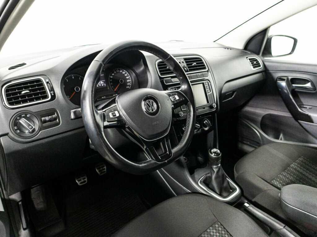 Купить Volkswagen Polo, 2015, 166 336 км, фото №11