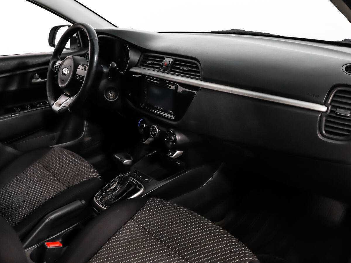 Купить Kia Rio, 2018, 328 864 км, фото №11