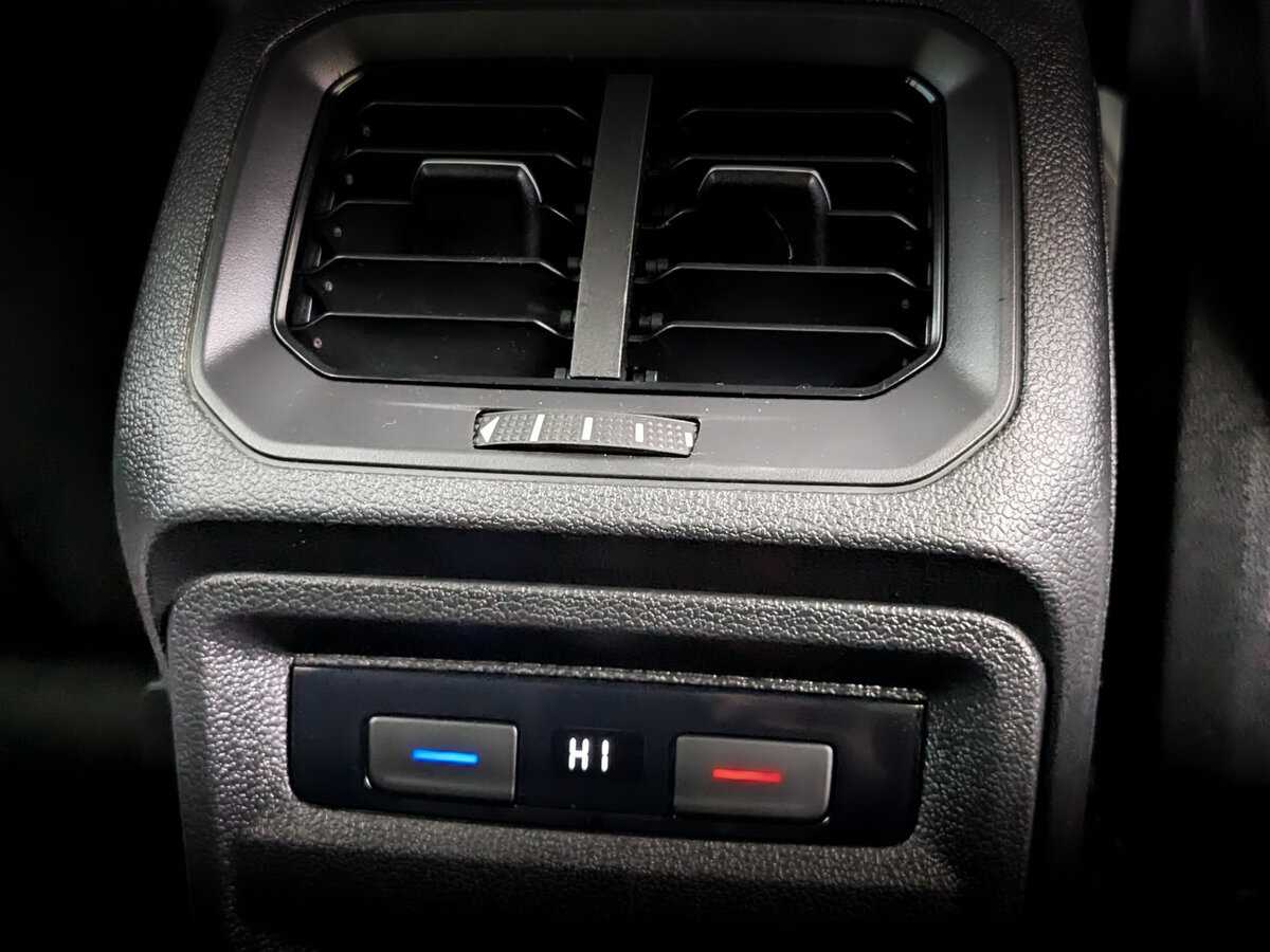 Купить Volkswagen Tiguan, 2019, 106 890 км, фото №29