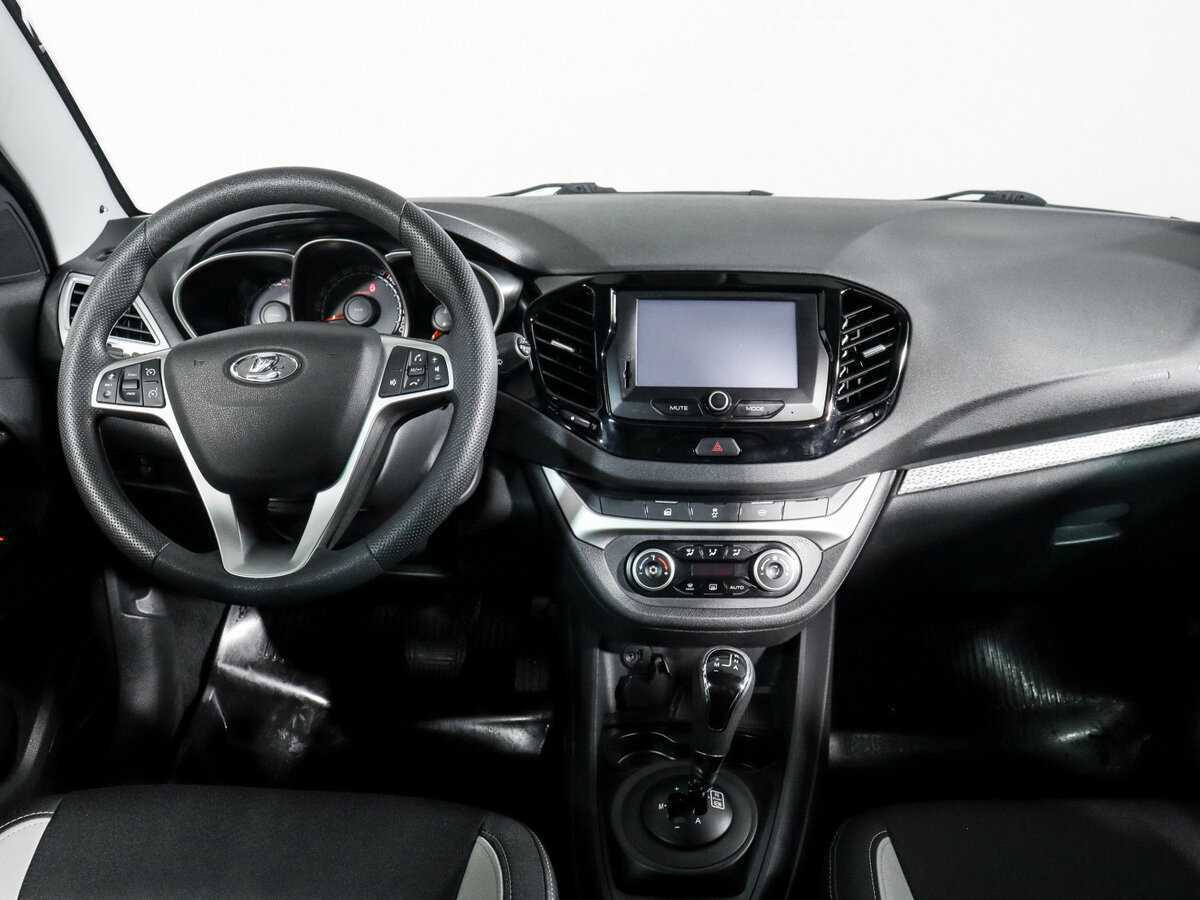 Купить Lada (ВАЗ) Vesta SW Cross, 2018, 74 551 км, фото №12