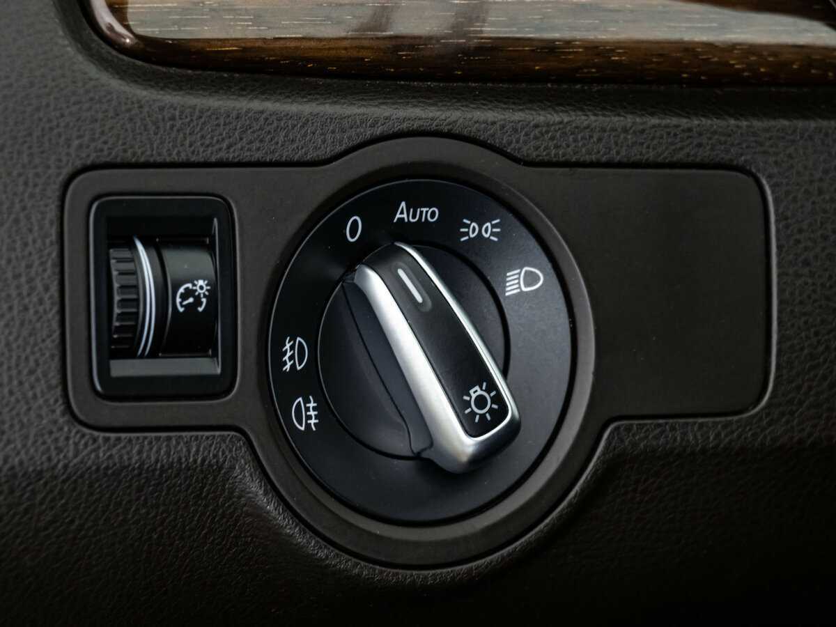 Купить Volkswagen Passat, 2012, 245 842 км, фото №17