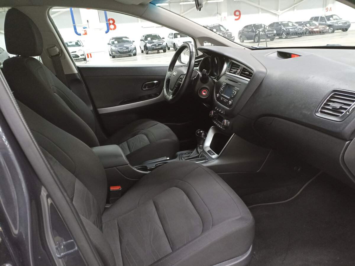 Купить Kia Ceed, 2017, 61 069 км, фото №11