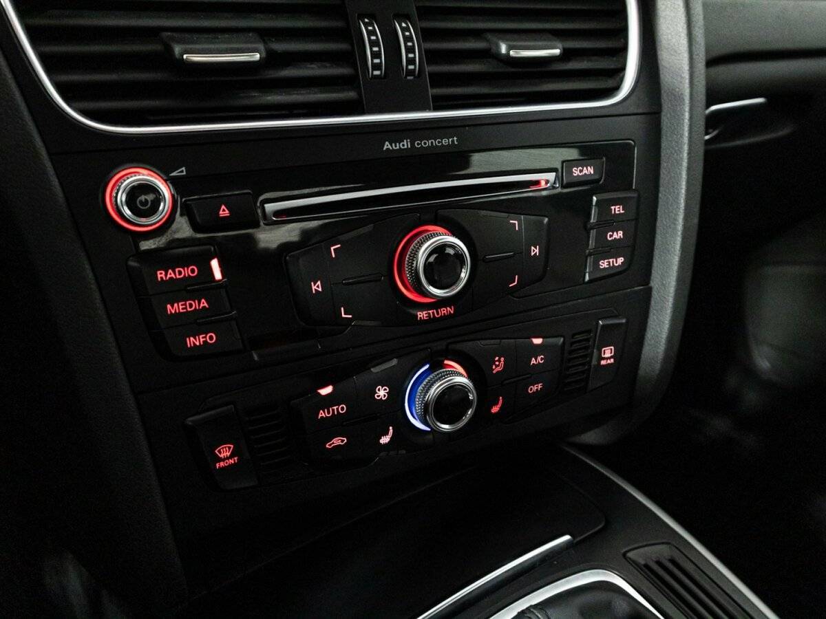 Купить Audi A4, 2014, 135 789 км, фото №16