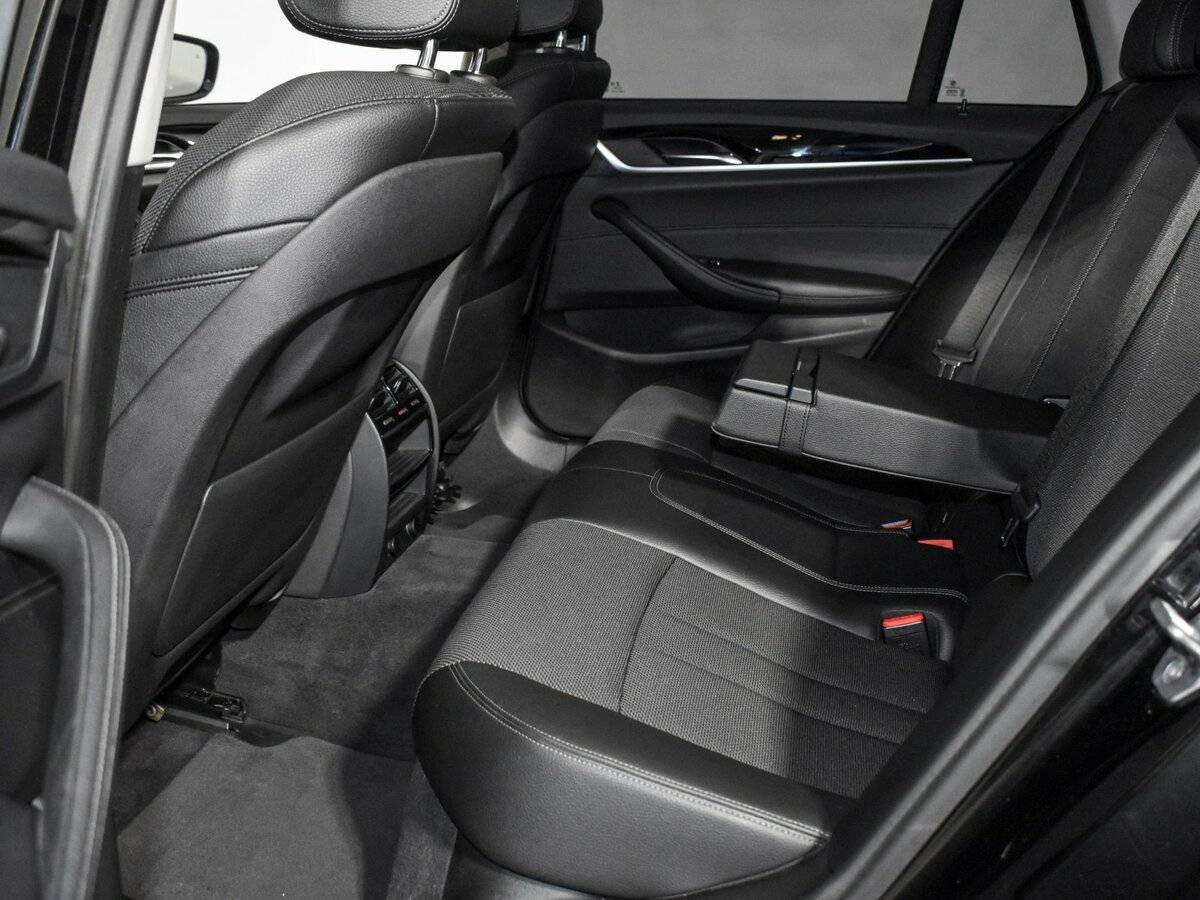 Купить BMW 5 серии 520d, 2017, 118 260 км, фото №14