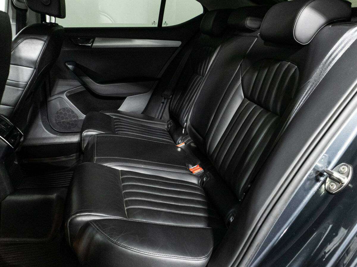 Купить Skoda Superb, 2018, 97 607 км, фото №10