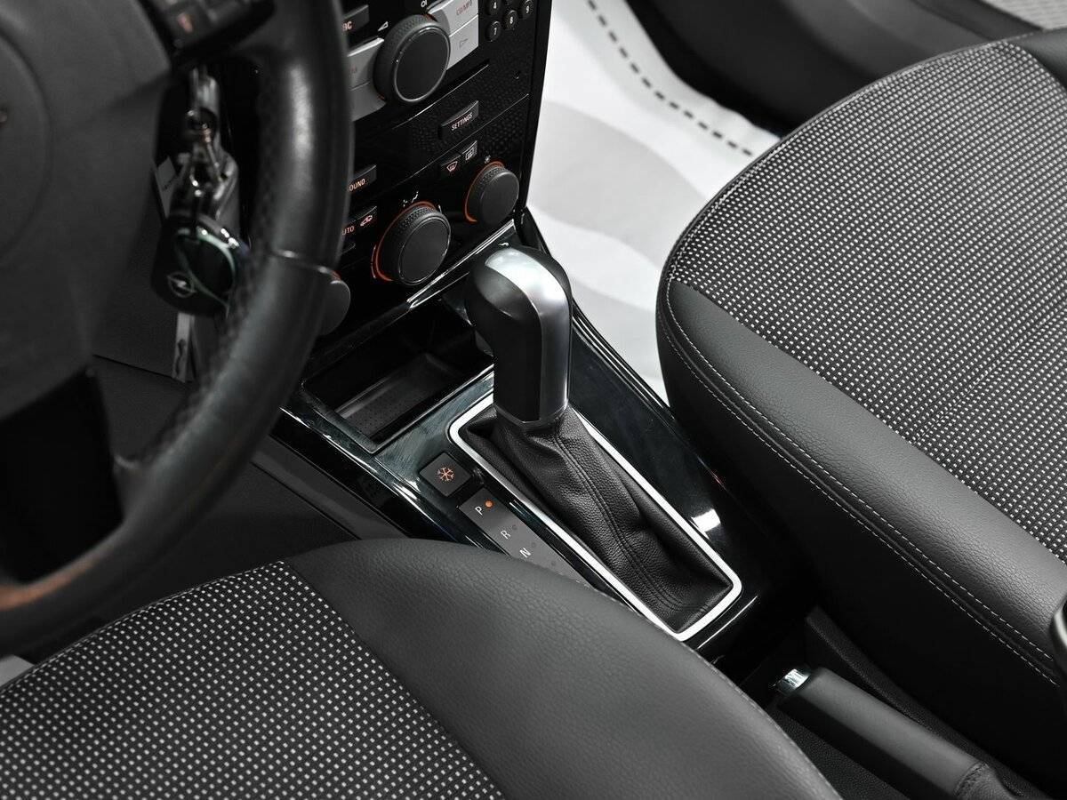 Купить Opel Astra, 2012, 154 000 км, фото №10