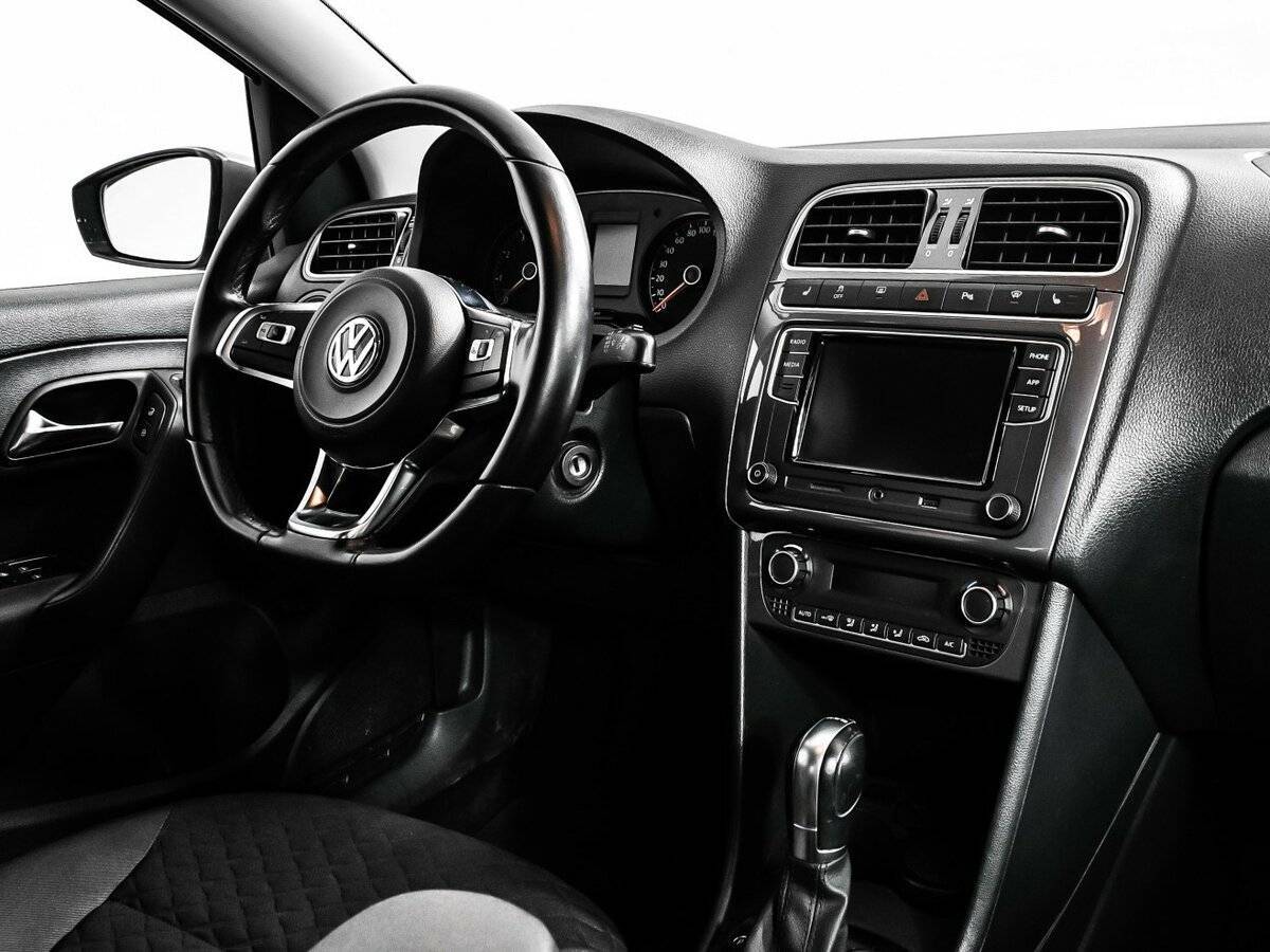 Купить Volkswagen Polo, 2018, 69 393 км, фото №9