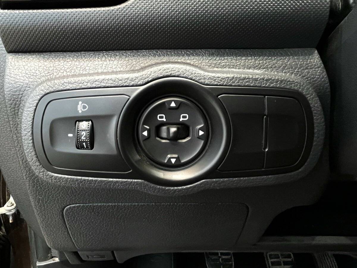 Купить Chery Tiggo 3, 2017, 45 221 км, фото №22