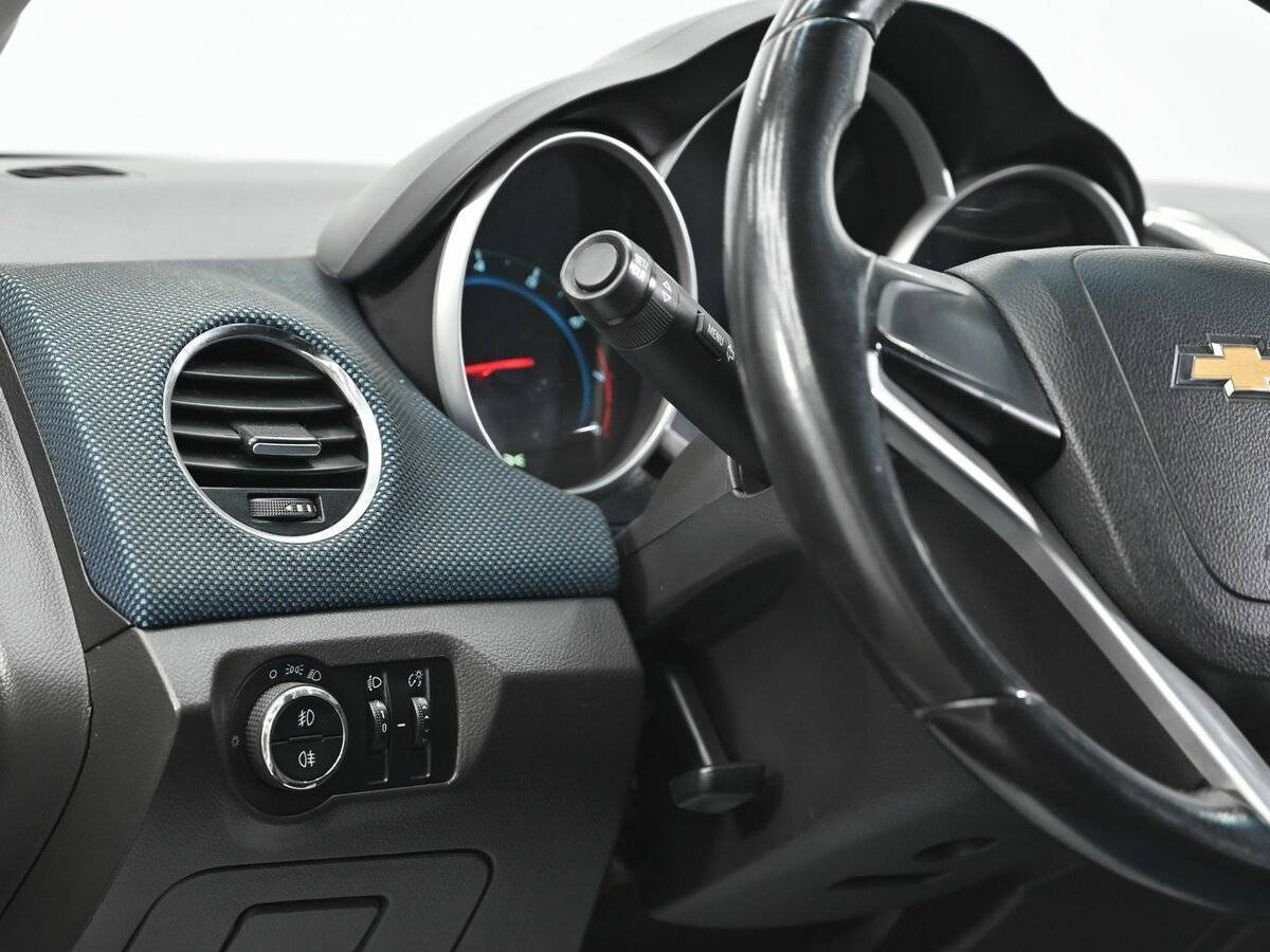 Купить Chevrolet Cruze, 2013, 168 000 км, фото №9