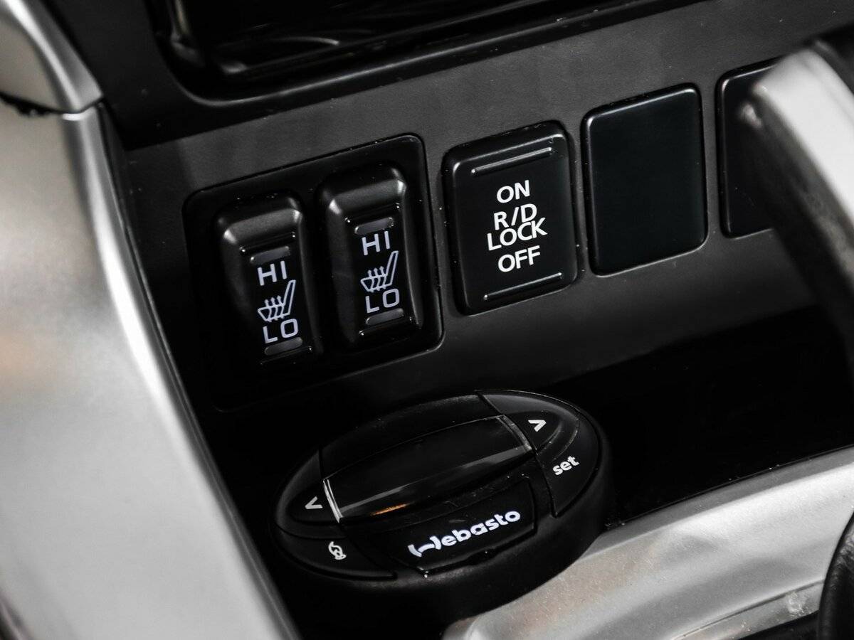 Купить Mitsubishi Pajero Sport, 2017, 130 600 км, фото №17