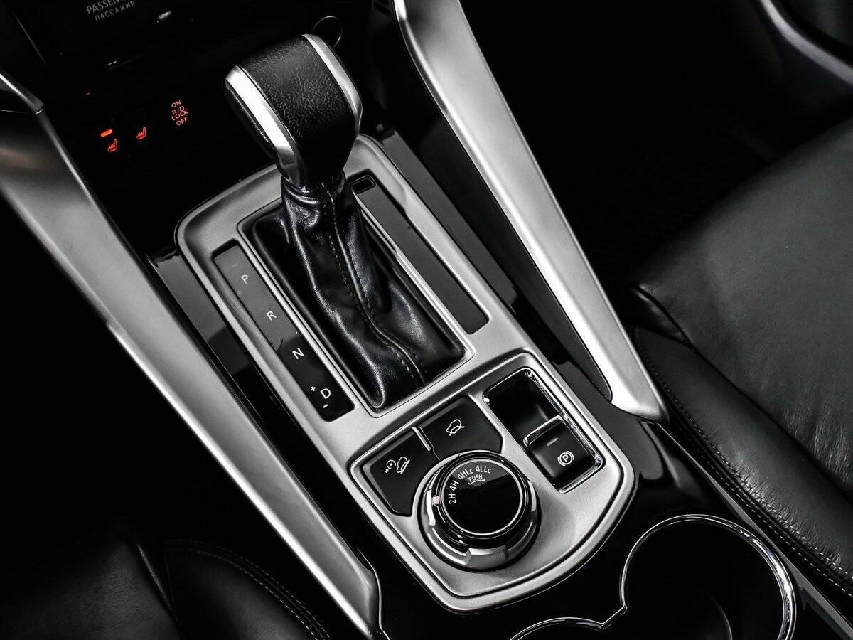 Купить Mitsubishi Pajero Sport, 2017, 138 833 км, фото №19