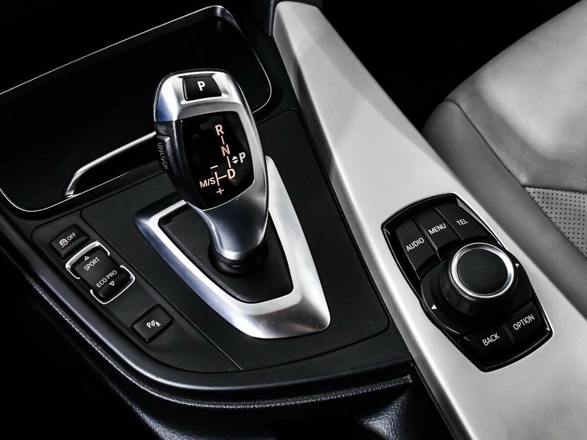 Купить BMW 3 серии 318i, 2015, 105 980 км, фото №15