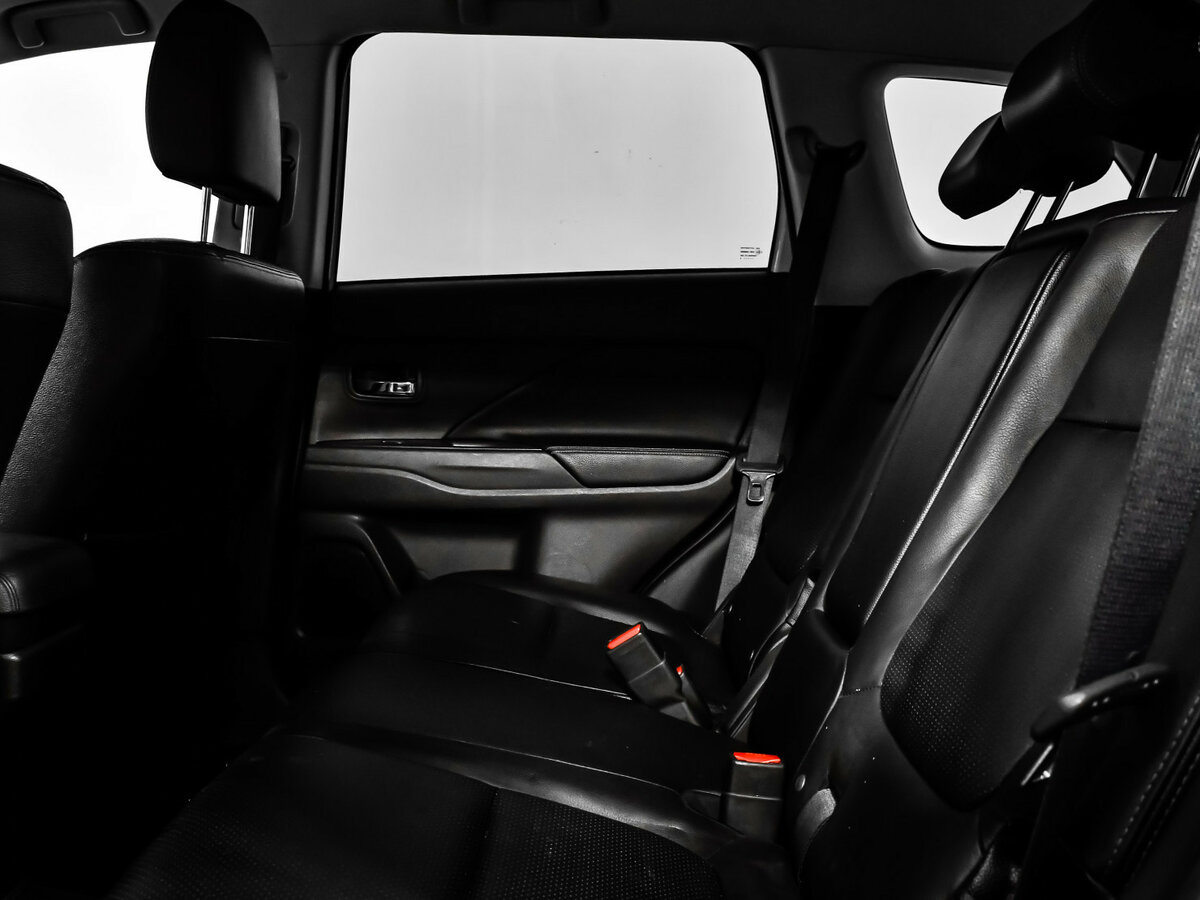 Купить Mitsubishi Outlander III Рестайлинг 2, 2016, 95 226 км, фото №11