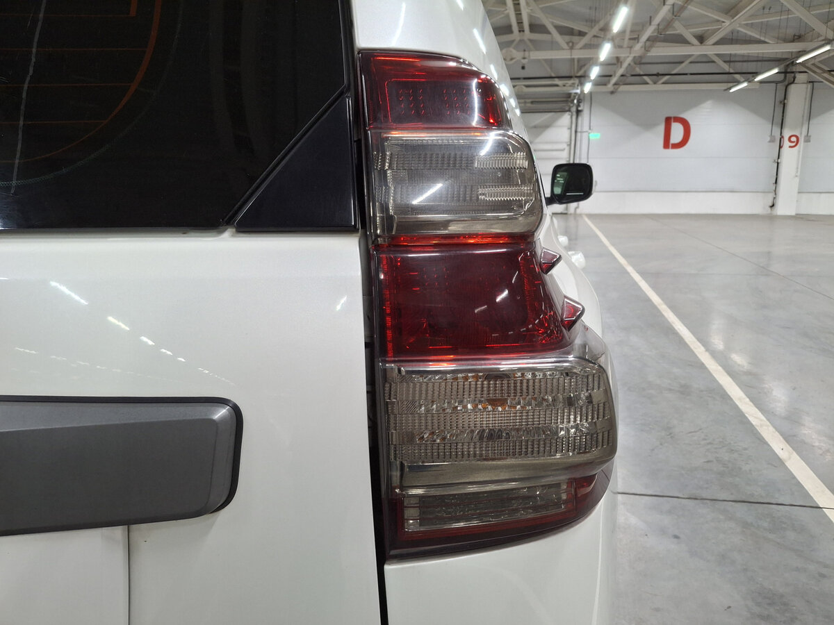 Купить Toyota Land Cruiser Prado 150 Series Рестайлинг 1, 2014, 215 161 км, фото №6