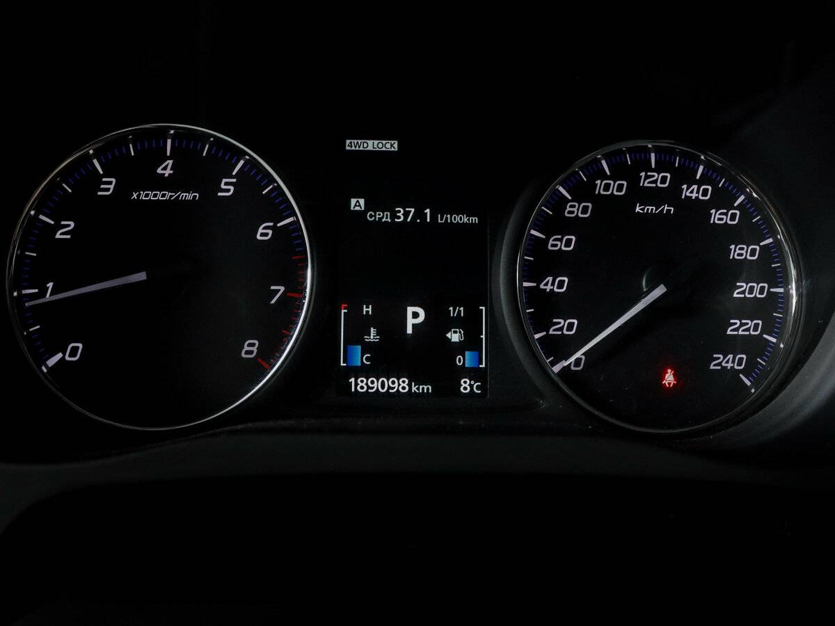 Купить Mitsubishi Outlander III Рестайлинг 2, 2015, 189 098 км, фото №11