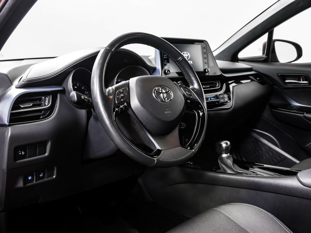 Купить Toyota C-HR I Рестайлинг, 2019, 149 500 км, фото №12